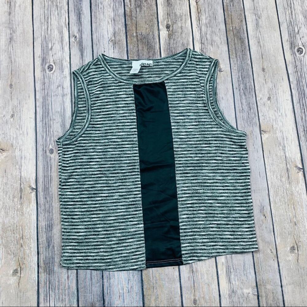 Abound crop top